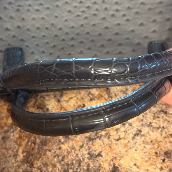 US Polo Assn Gray And Black Reptile Pattern Vinyl Shoulder Tote With Crest - Picture 9 of 15